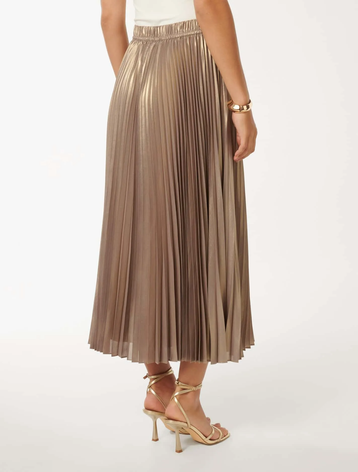 Estellas Elegant Metallic Pleated Maxi Skirt
