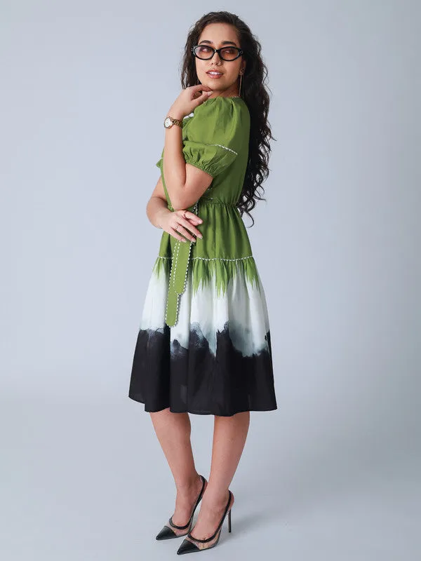 Here is an optimized version of the title with descriptive modifiers:

Floral Printed Wrap Dress - Elegant V-Neck Summer Midi Dress