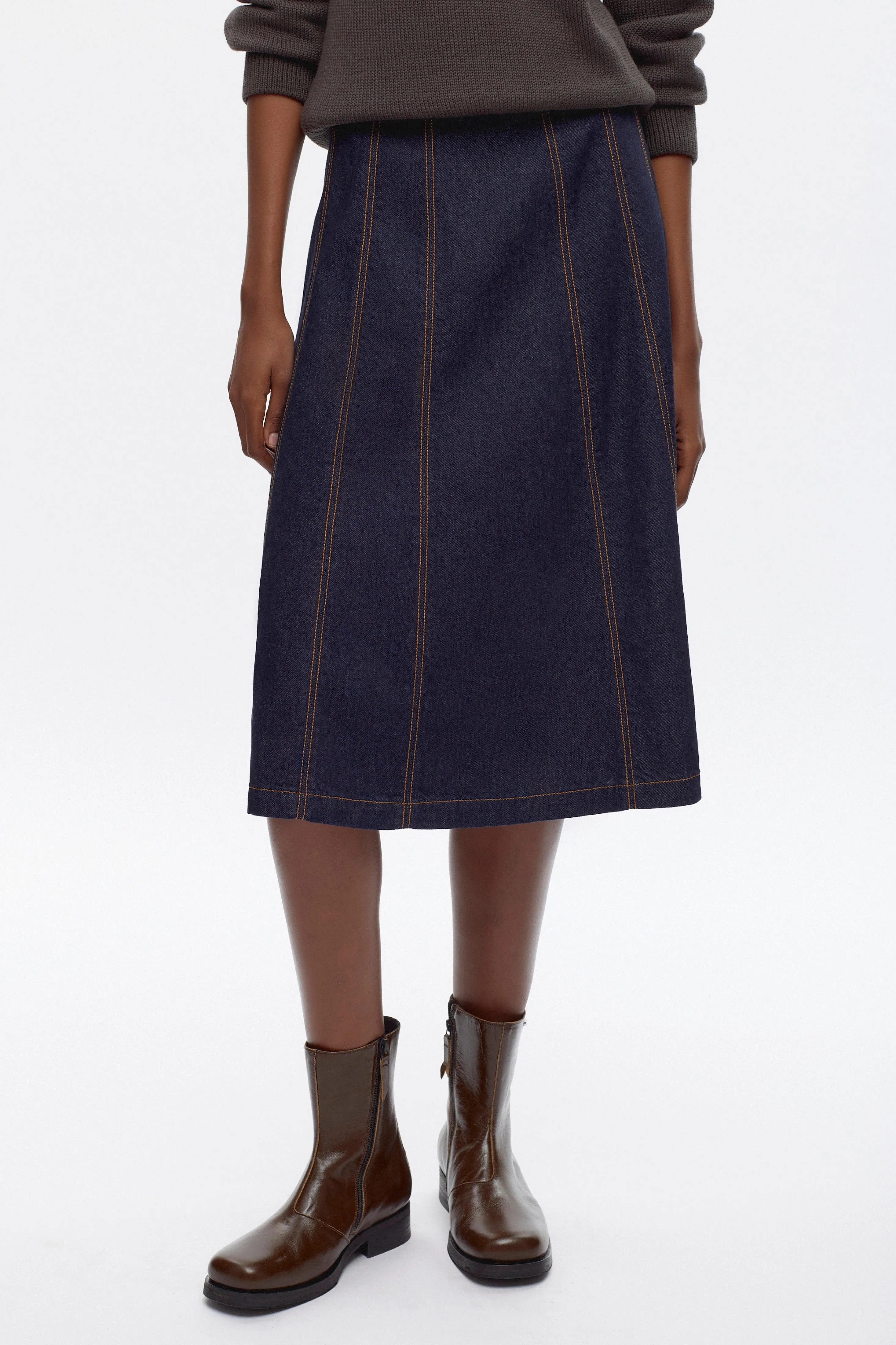 Women's Radio Skirt in Midnight Wash